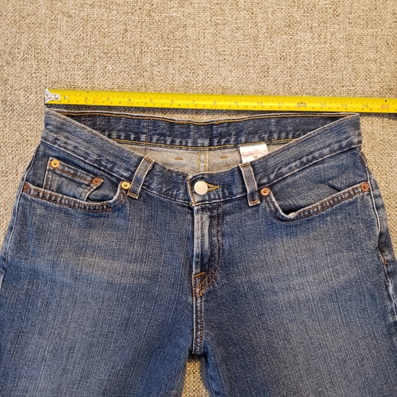 Lucky Brand Y2K Mid Rise Flare Jeans Medium Wash Size 6 EUC - Picture 6 of 9
